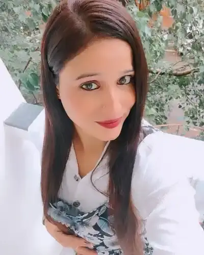 Call Girls in Ara